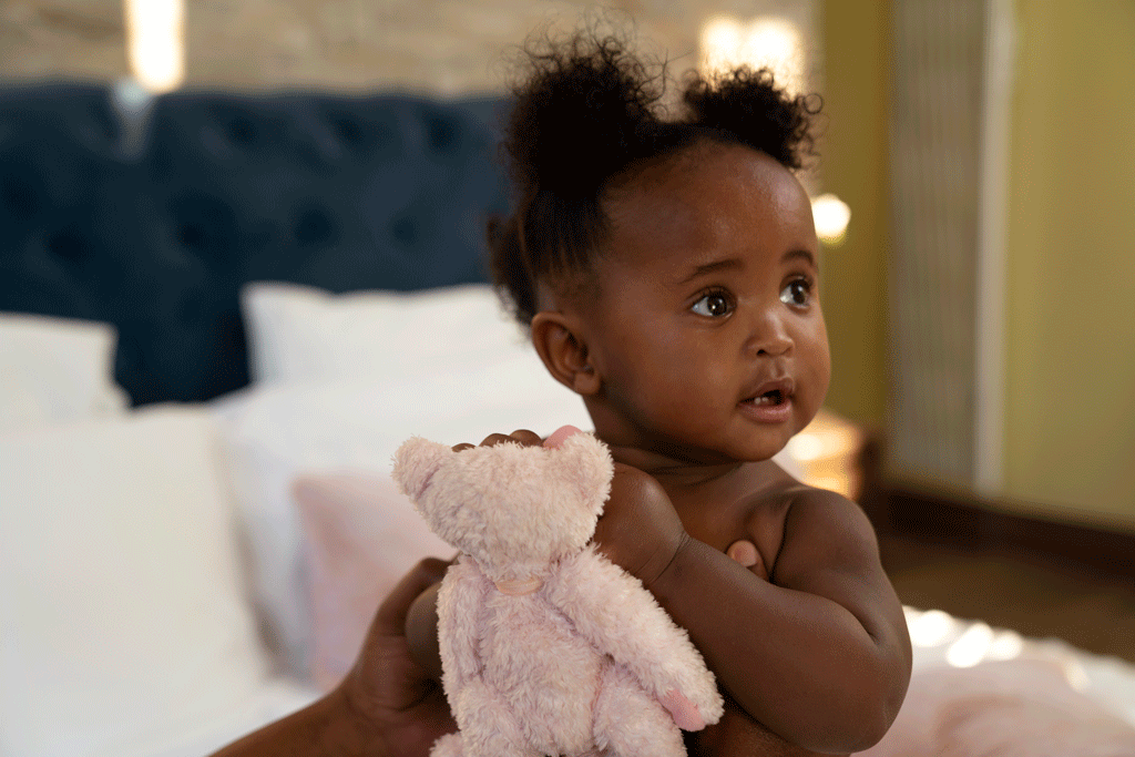 Imagen de <a href="https://www.freepik.es/foto-gratis/lindo-retrato-bebe-negro-casa_30760301.htm#query=dou%20dou%20bebe&position=48&from_view=search&track=ais">Freepik</a>