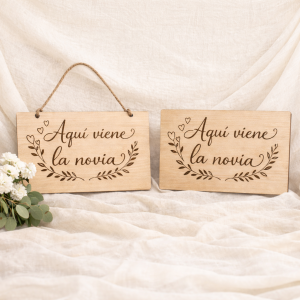 cartel niño de arras aqui viene la novia